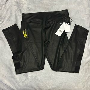 Gottex Studio Workout Leggings.